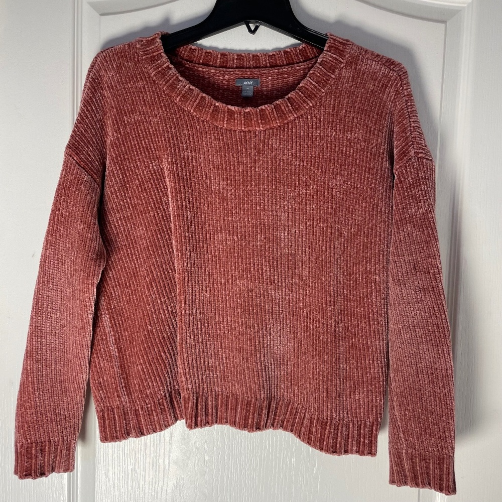 Size M Supersoft Chenille Sweater.